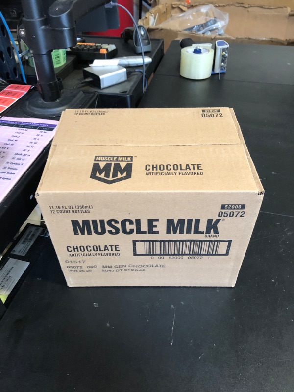 Photo 2 of Muscle Milk Genuine Protein Shake, Chocolate, 25g Protein, 11.16 Fl Oz (Pack of 12), Packaging May Vary
EXP JAN 25 2025