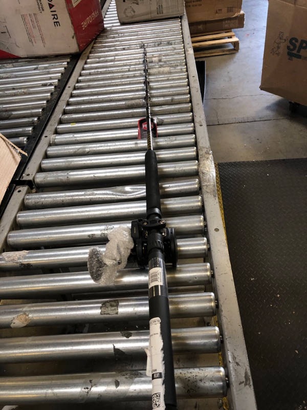 Photo 1 of PENN 7' Squall II Lever Drag Fishing Rod & Size 60 Reel Combo, Heavy Power, Fast Action, Right Handle Position, Full Graphite Body and Sideplate Construction