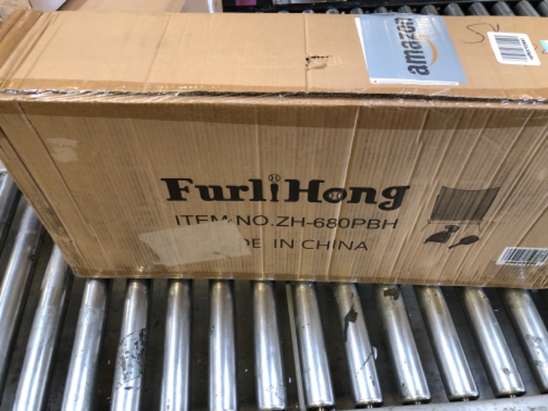 Photo 2 of Furlihong 680PBH Pickleball Starter Kit, Including Launch Machine, Ball Recycling Net, Pickleball Paddle, 3 x Pickleballs and Carrying Bag