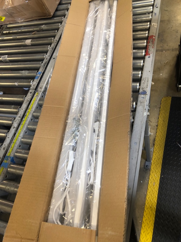 Photo 1 of Bbounder 12 Pack Linkable LED Utility Shop Light, 4400 LM, 6500K Cool Daylight, 4 FT, 48 Inch Integrated Fixture for Garage, 40W Equivalent 250W, Surface + Suspension Mount, White