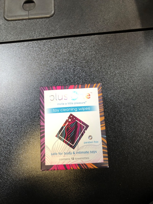 Photo 1 of Toy Cleaning Wipes