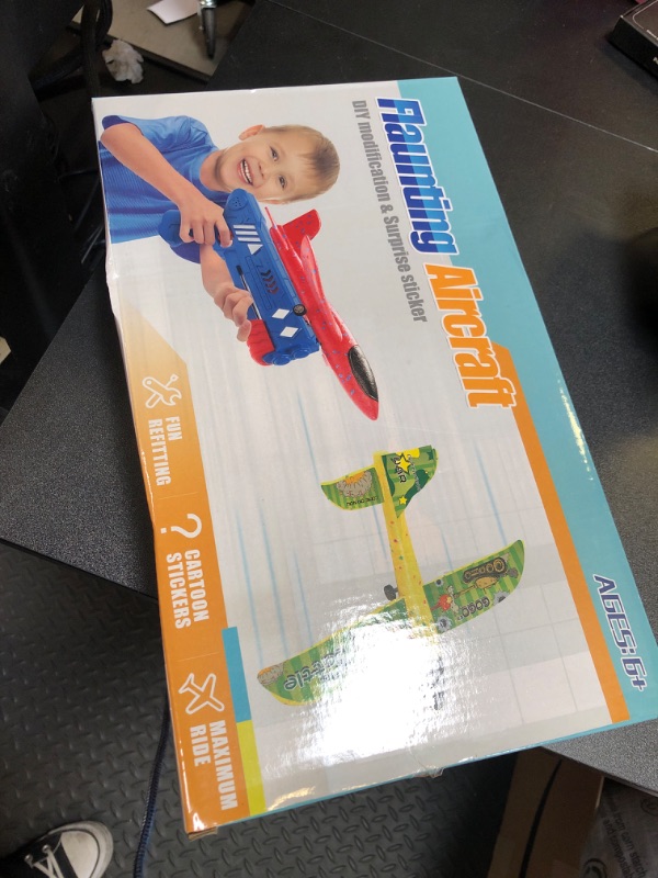 Photo 1 of 3 PCK KIDS AIRPLANE  SET