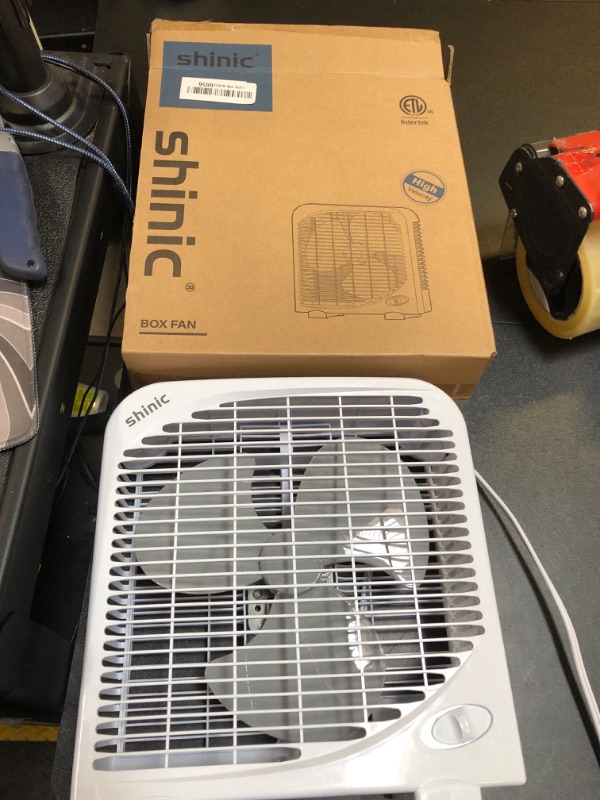 Photo 2 of 10 Inch Box Fan