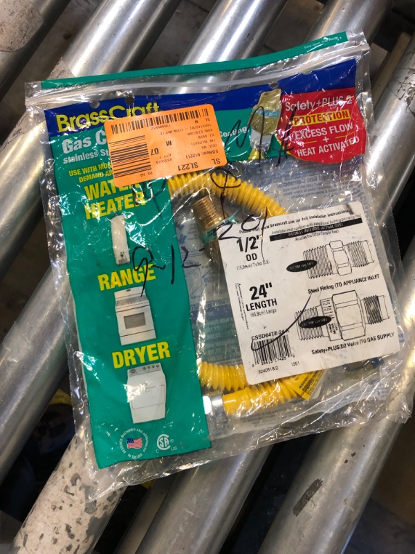 Photo 2 of 1/2 in. MIP x 1/2 in. MIP x 24 in. Gas Connector (1/2 in. O.D.) with Safety+Plus2 Thermal Excess Flow Valve (85,000 BTU)