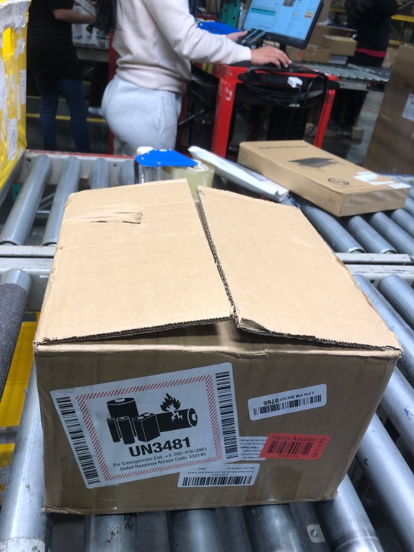 Photo 1 of MVBT Solar Post Lights Outdoor Waterproof, Modern Column Lights Dusk to Dawn Pillar Lighting, Porch Fence Cap Aluminum Deck Lamp for Flat Surface Patio Garden Decor with IP54 Waterproof E26 Bulb