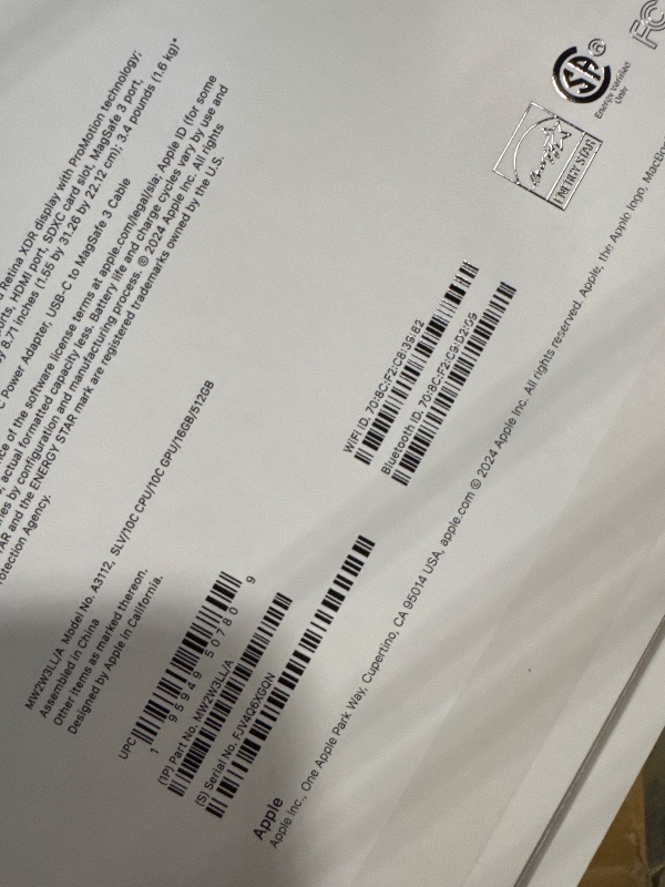 Photo 9 of *STUCK IN RECOVERY MODE/ WILL NEED MASTER RESET BY APPLE* Apple 2024 MacBook Pro Laptop with M4 chip with 10?core CPU and 10?core GPU: Built for Apple Intelligence, 14.2-inch Liquid Retina XDR Display, 16GB Unified Memory, 512GB SSD Storage; Silver