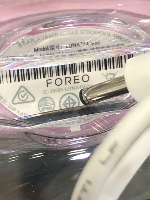 Photo 4 of ***looks still new due to seal not damaged*** FOREO LUNA 4 mini Set Face Cleansing Brush & Face Massager + Ultra-Nourishing Cleansing Balm, 0.5 fl oz + Micro-Foam Cleanser 2.0, 0.67 fl oz - Face Care - Facial Skin Care Products for All Skin Types