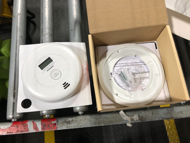 Photo 2 of ***item in new condition*** X-Sense Smoke Detector Carbon Monoxide Detector Combo, 10-Year Battery Smoke Detector with Display, Standalone Model SC01, Single Pack