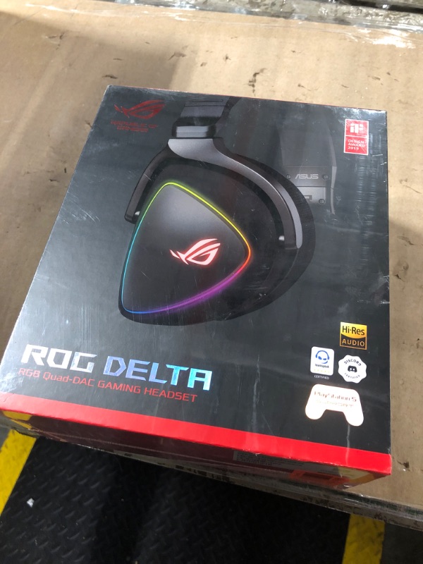 Photo 2 of **NEW ITEMS **ASUS Gaming Headset ROG DELTA | Headset with Mic and Hi-Res ESS Quad-DAC | Compatible Gaming Headphones for PC, Mac, PS4, Xbox One | Aura Sync RGB Lighting,Black