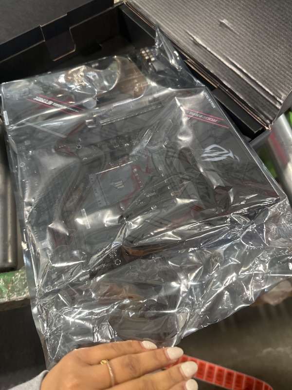 Photo 1 of ASUS ROG Strix B550-F Gaming WiFi II AMD Socket AM4 ATX DDR4 Motherboard