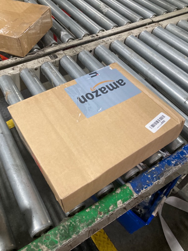 Photo 1 of Apple iPad Pro 13-Inch (M4): Built for Apple Intelligence, Ultra Retina XDR Display, 256GB, 12MP Front/Back Camera, LiDAR Scanner, Wi-Fi 6E, Face ID, All-Day Battery Life — Space Black