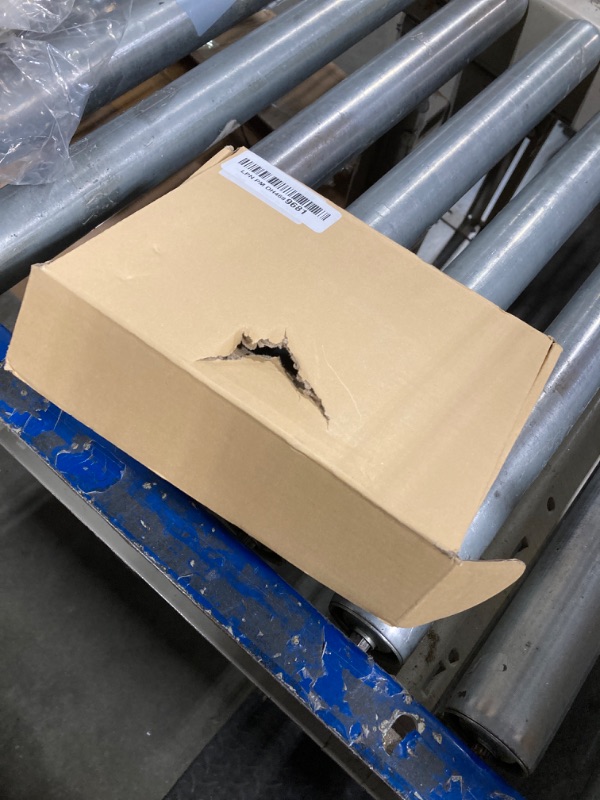 Photo 1 of KVM Docking Station 4K120Hz USB C KVM Switch 2 Monitors 2 Computers Displayport Dual Monitor KVM-Switches for Laptop and Desktop Share 13-in-1 Dock