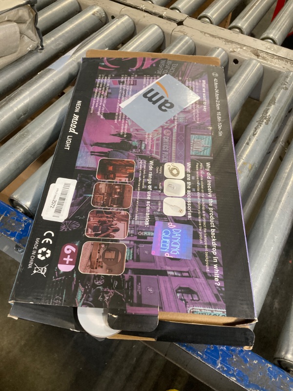 Photo 1 of Dancing Queen Neon Sign Dance Led Sign Purple Neon Lights Dance Club Lights Up Sign USB Powered Switch Neon Signs for Wall Decor Dance Studio Dancing Party Bar Dance Club (16.5 * 7.9 inch)