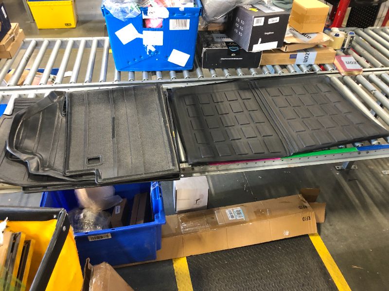 Photo 1 of ***need clean*** unknown vehicle floor mat
