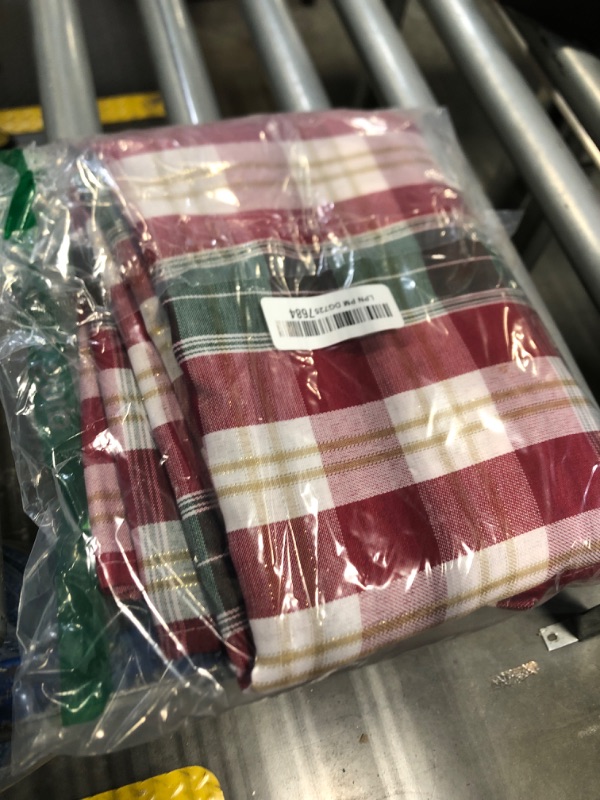 Photo 1 of SASTYBALE Red and White Plaid Tablecloth,Rectangle Xmas Metallic Fabric Table Cloth Wrinkle Resistant Heavy Weight Polyester Table Cloths for Holiday Kitchen Dinning Tabletop(60" x 102")