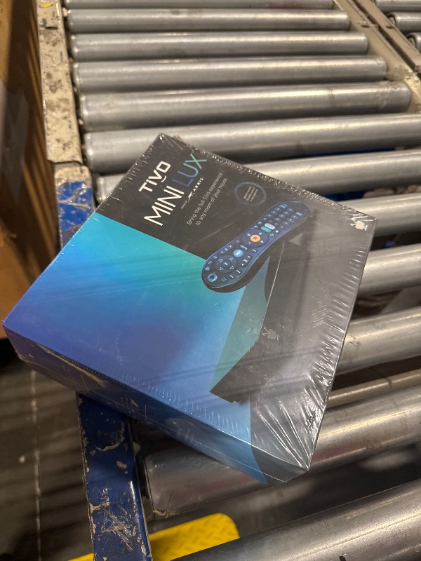 Photo 1 of TiVo Mini Lux Vox Lifetime Service All In 4K Streaming Media Player TCDA95000LX