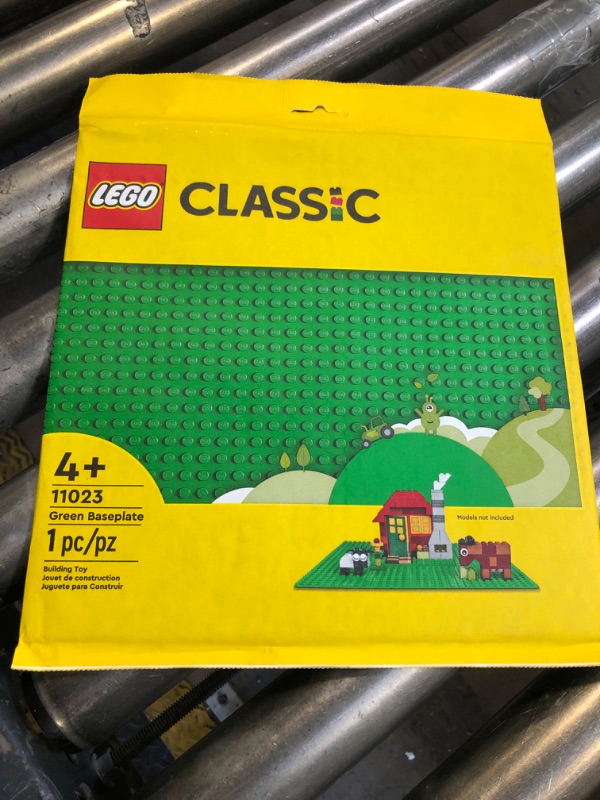 Photo 1 of LEGO Classic Green Baseplate 11023