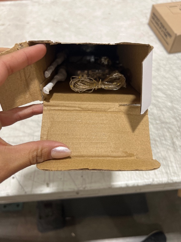 Photo 1 of Glooglitter 2 Pack LED Tree Branch Light Christmas Lighted Branches 40 Inch 225 LED Battery Artificial Tree Branch with Warm Willow Branch Lighted Christmas Tree Branch for Home Outdoor Indoor