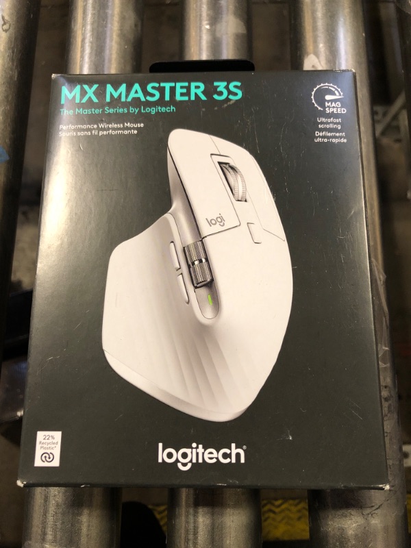 Photo 1 of Logitech MX Master 3S - Wireless Performance Mouse