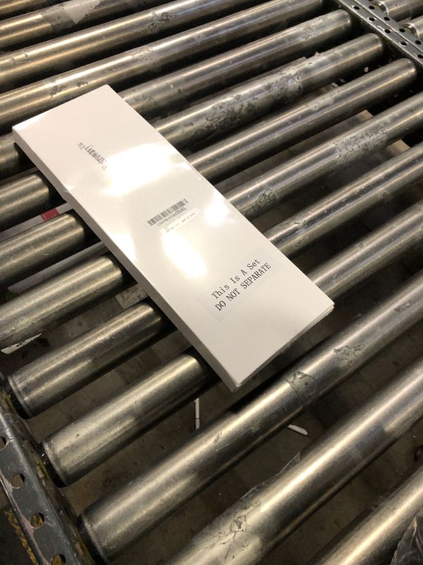 Photo 1 of Retrowavy 50 Pcs 14-16 Inches Large Natural Ostrich Feathers Bulk for Centerpieces for Wedding Party Centerpieces Home Decoration Flower Arrangement (Royal Blue)