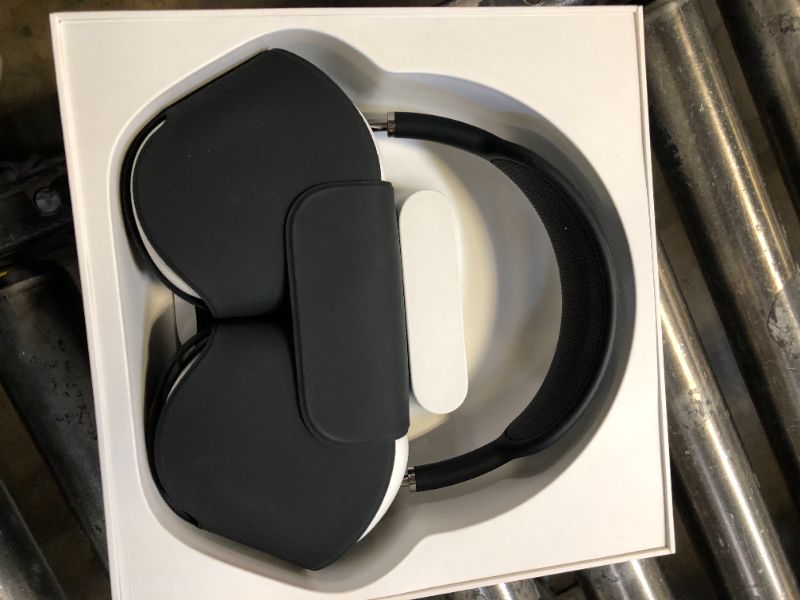 Photo 2 of Apple AirPods Max Wireless Over-Ear Headphones