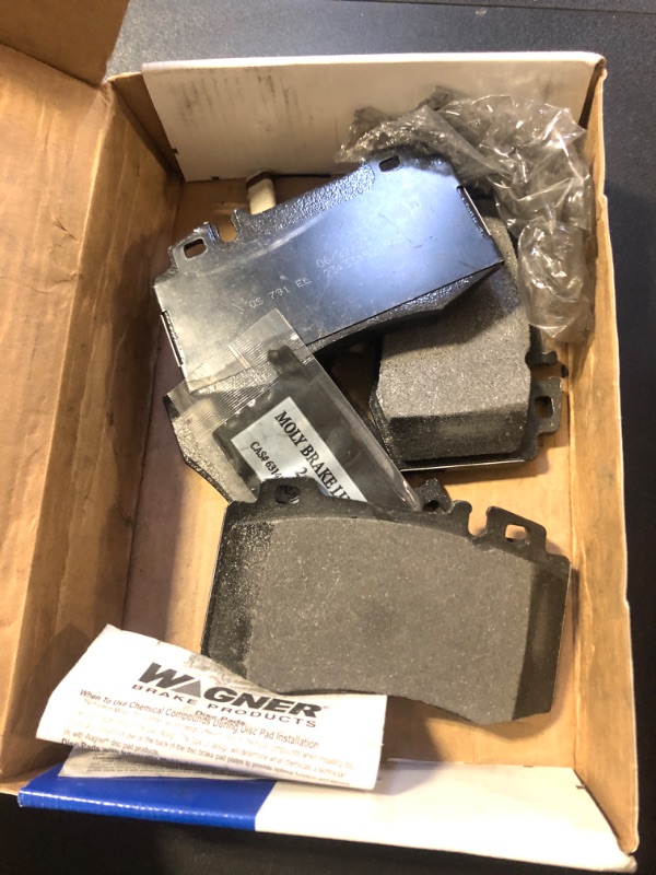 Photo 1 of Wagner QuickStop ZX847A Front Disc Brake Pad Set for 2006 Mercedes-Benz E350