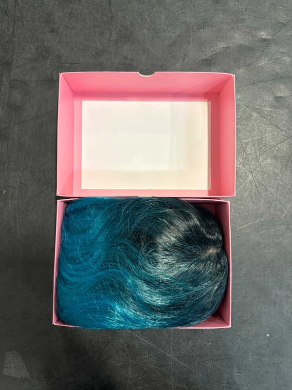 Photo 1 of NAYOO Long Ombre Bluish Green Wavy Wig for Women 26 Inch Middle Part Curly Wavy Wig Natural Looking Synthetic Heat Resistant Fiber for Daily Party Use (Ombre Bluish Green)