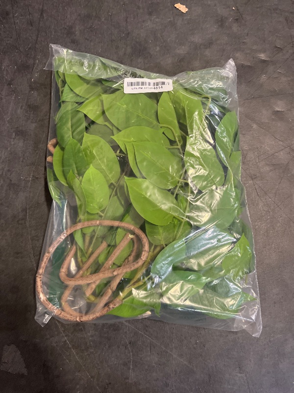 Photo 1 of Veryhome Artificial Leaf Stems Faux Leaves Greenery Plant Fake Leaves Long Branches for Home Vase Party Wedding Table Bathroom Decor?Green?