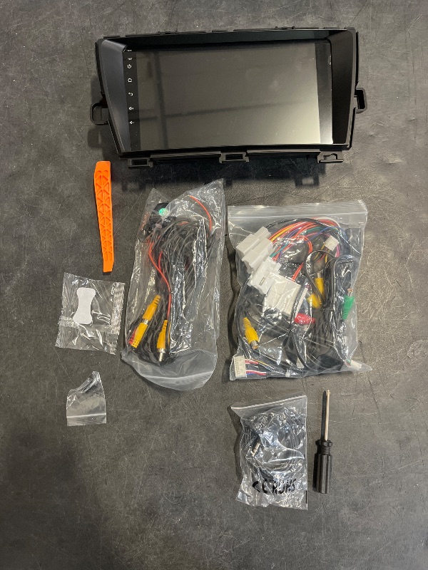 Photo 1 of [8 CORE 4G+64G] Car Radio for Toyota Prius 2010-2015 without large screen, with Wireless Carplay/Android Auto, 9 Inch Android 13 IPS Touch Screen Stereo, Bluetooth, GPS, WiFi, SWC, DSP + Backup Camera