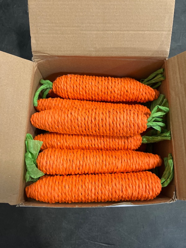 Photo 1 of Lunmon 16 Pieces Spring Easter Jute Fabric Carrots Artificial Carrot Easter Carrots Toy Artificial Fabric Carrot Bunny Decor Seasonal Vegetable Toys for Home Tiered Tray Kitchen Party Decor