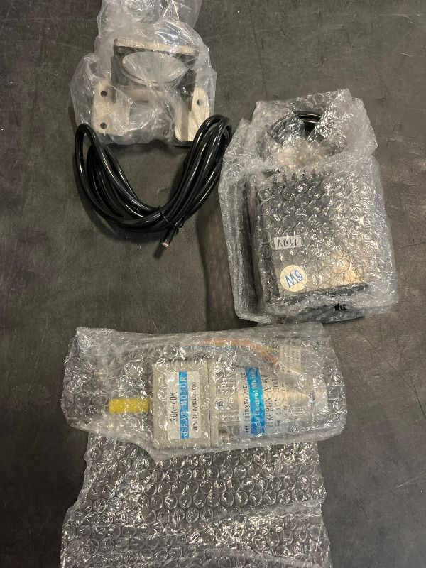 Photo 1 of Bemonoc 6 Watts AC 110V 35RPM Gear Reducer Motor 50/60HZ with Speed Controller Speed Adjustable Variable CW CCW & Bracket for Petrochemical