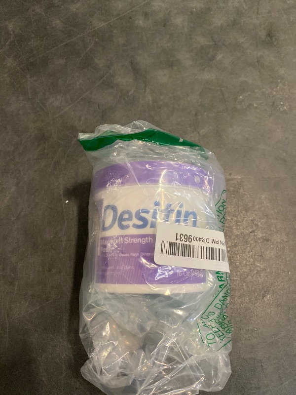 Photo 1 of Desitin Maximum Strength Baby Diaper Rash Cream, 40% Zinc Oxide for Treatment, Relief & Prevention, Hypoallergenic, Phthalate- & Paraben-Free Paste, Protects Skin For Up To 12 Hours, 16 oz