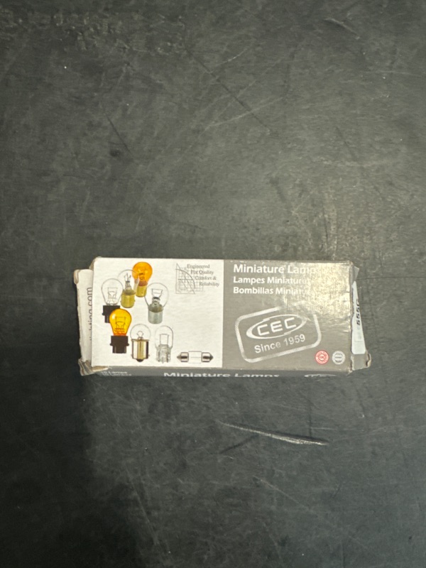Photo 1 of CEC Industries #906G (Green) Bulbs, 13.5 V, 9.315 W, W2.1x9.5d Base, T-5 Shape (Box of 10)