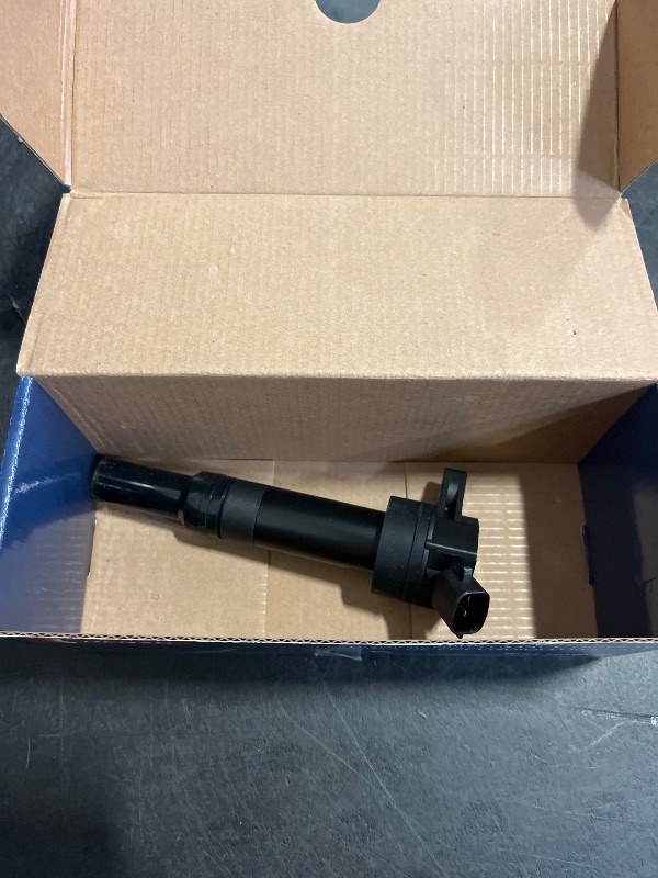 Photo 1 of Denso Direct Ignition Coil OE Quality - 673-8305