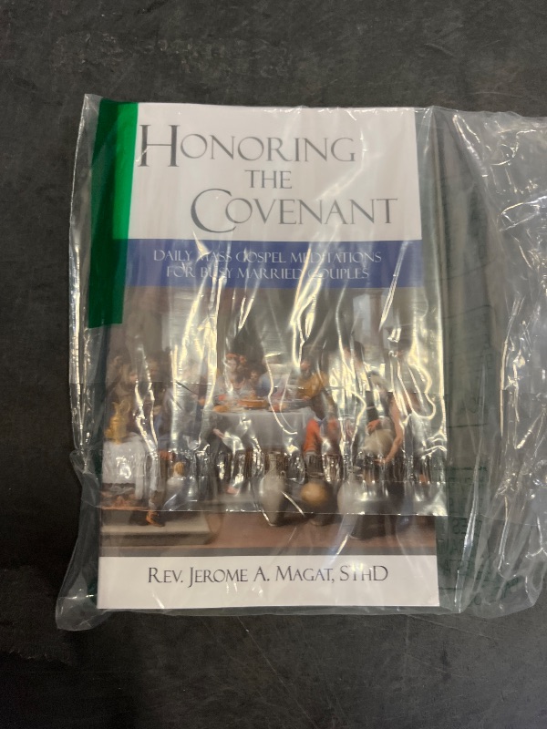 Photo 1 of Honoring the Covenant: Daily Mass Gospel Meditations for Busy Married Couples