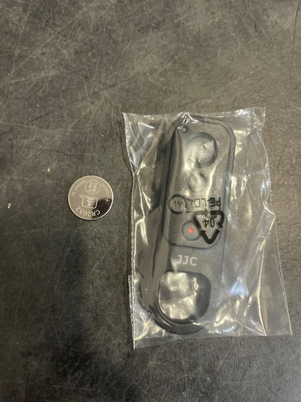 Photo 1 of JJC Bluetooth Wireless Remote Control for Fujifilm Fuji X100VI X-T5 X-T4 X-T3 X-T50 X-T30 II X-T30 X-S20 X-S10 X-H2S X-H2 Camera, Camera Zoom Remote Controller Replaces Fujifilm TG-BT1 Tripod Grip