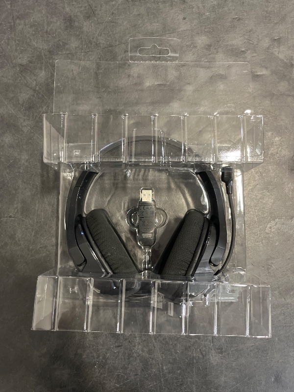 Photo 1 of HyperX Cloud Stinger Core – Wireless Lightweight Gaming Headset, DTS Headphone:X spatial audio, Noise Cancelling Microphone, For PC, Black