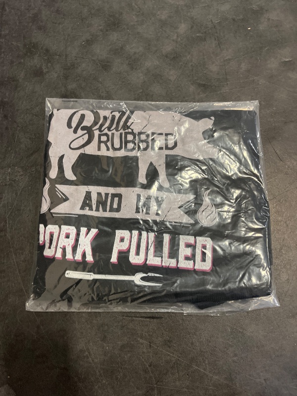 Photo 1 of SIZE M Funny BBQ Grilling Quote Pig Pulled Pork T-Shirt 