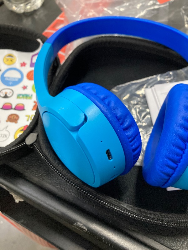 Photo 1 of Belkin SoundForm Mini w/Case - Wireless Bluetooth Kids Headphones with 30H Battery Life, 85dB Safe Volume Limit, Built-in Microphone - Kids On-Ear Earphones for iPhone, iPad, & More - Blue