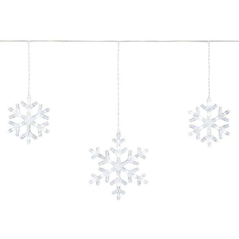 Photo 1 of 150 Count Cool White Twinkling LED Snowflakes Lights
