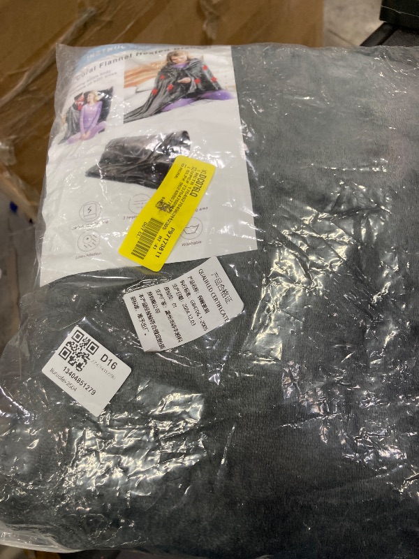 Photo 1 of ***ITEM IS SIMILAR, NOT EXACT***   Beautyrest Heated Throw Blanket Wearable Shawl for Gifts, Sherpa to Fleece Electric Wrap Poncho, Auto Shut Off, Virtually No EMF, 3 Heat Level, UL Certified, Machine Wash, Grey