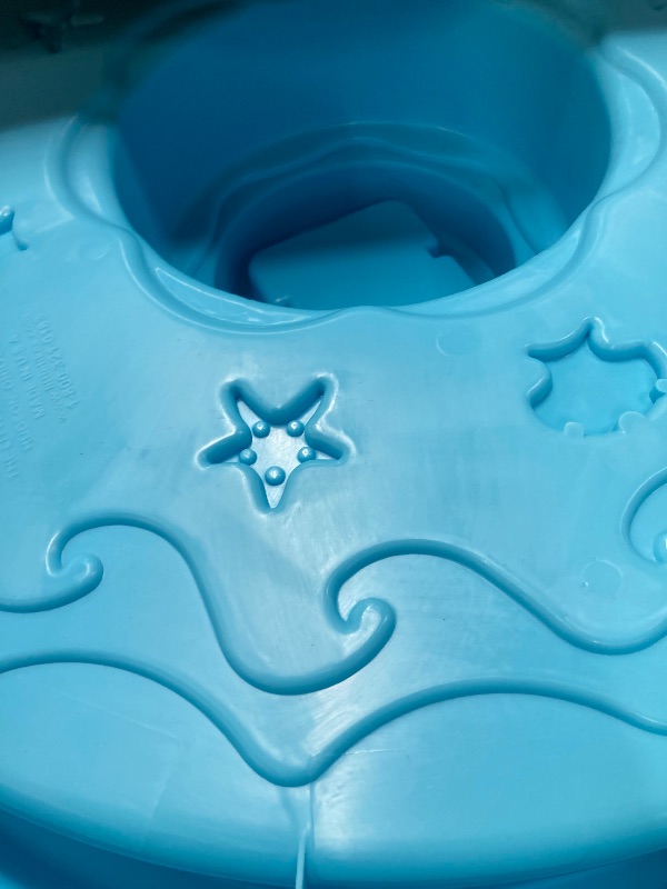 Photo 1 of Little Tikes Fish 'n Splash Water Table