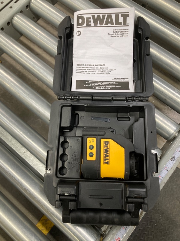 Photo 1 of DEWALT Level, Cross Line Laser, Green (DW088CG)