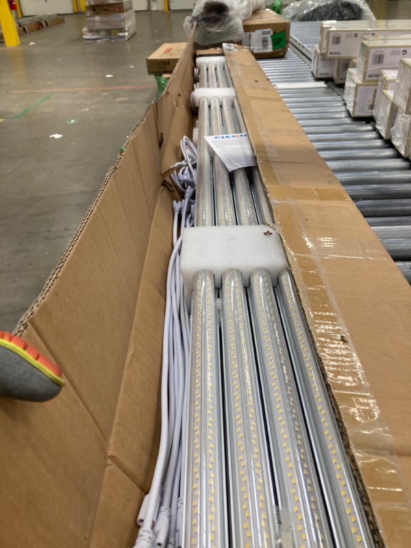 Photo 1 of 
12 Pack 100W 8FT LED Shop Light, super bright 15000LM 5000K V Shape 8' led shop lights