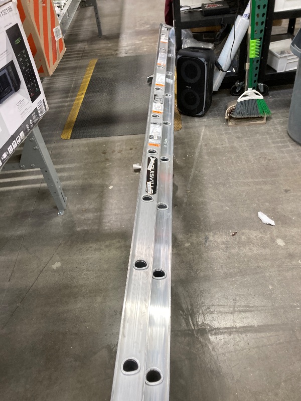 Photo 1 of 20-21 ft ladder aluminum 