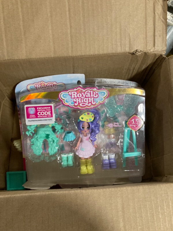 Photo 1 of Royale High 3” School Spirit Fashion Pack: Art - Light Series 1-1 Figure with 15 Accessories - Wings Become Rings - Virtual Item Code Included - Ages 5+