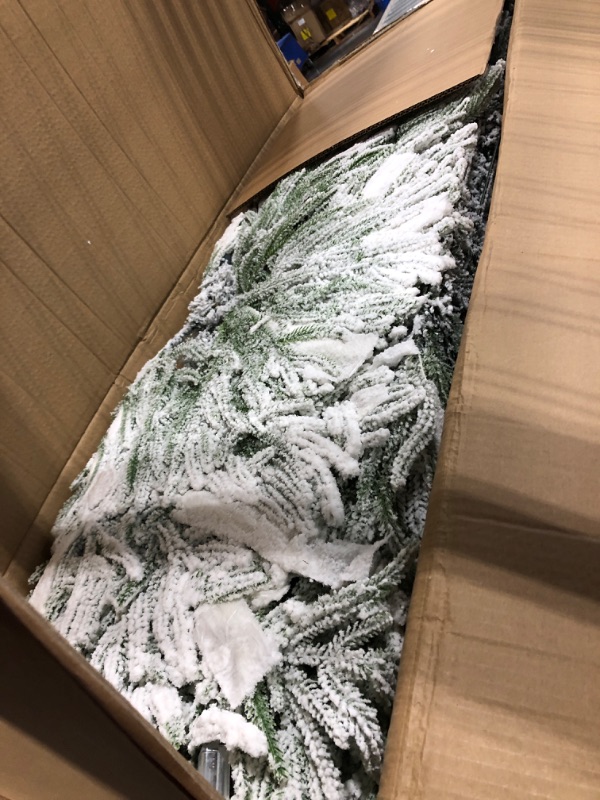 Photo 1 of Hotop 9ft Flocked Natural Drooping Pampas Christmas Tree with Light Battery Powered Frosted Norfolk Christmas Tree Snowy Pampas Christmas Tree for Xmas Home Workplace Celebration Embellishment Decor