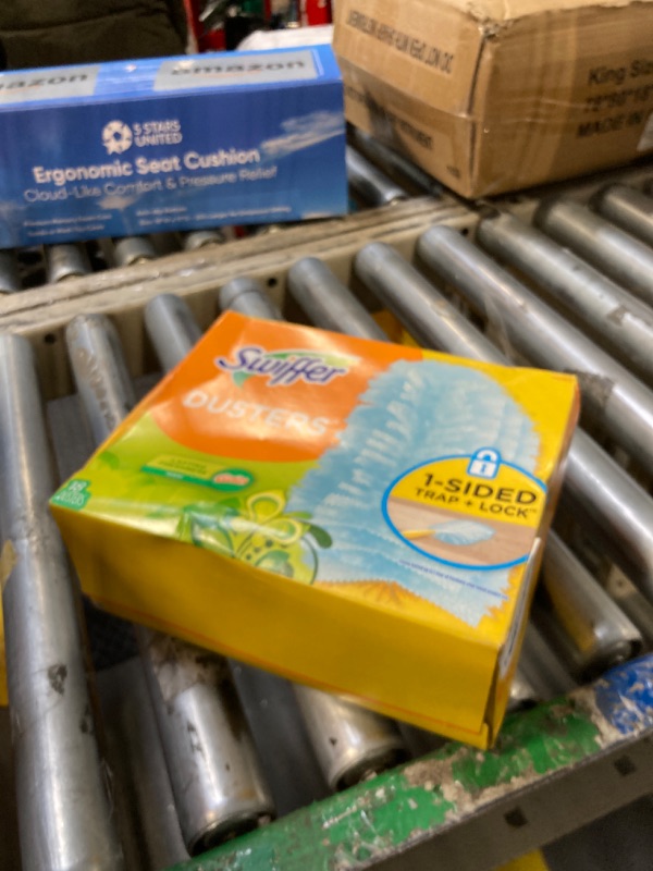 Photo 1 of Swiffer 180 Dusters, ceiling Fan Duster, Multi Surface Refills with gain Scent, 18 count