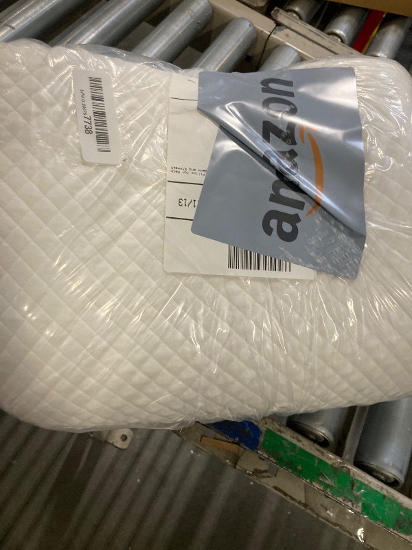 Photo 2 of AM AEROMAX Contour Memory Foam Pillow