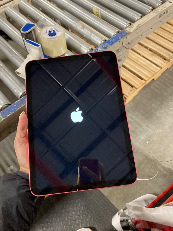 Photo 3 of Apple iPad (10th Generation): with A14 Bionic chip
BOX OPENED FOR INSPECTION***